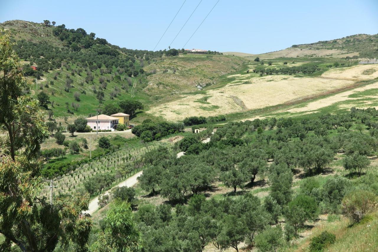 Tenuta Agrituristica Castellesi Squillace Eksteriør billede